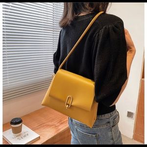 ❤️HOST PICK❤️ Classic Fashion Flap soft hand bag